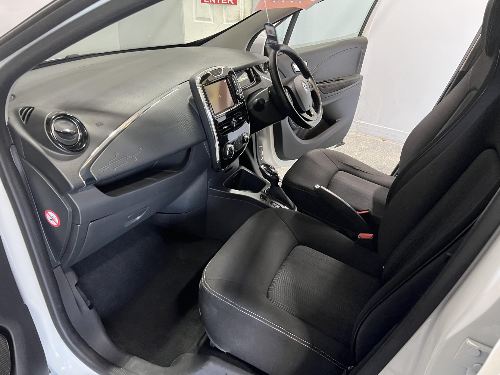 Renault Zoe R110 41kWh Dynamique Nav Hatchback 5dr Electric Auto (i) (107 bhp)
