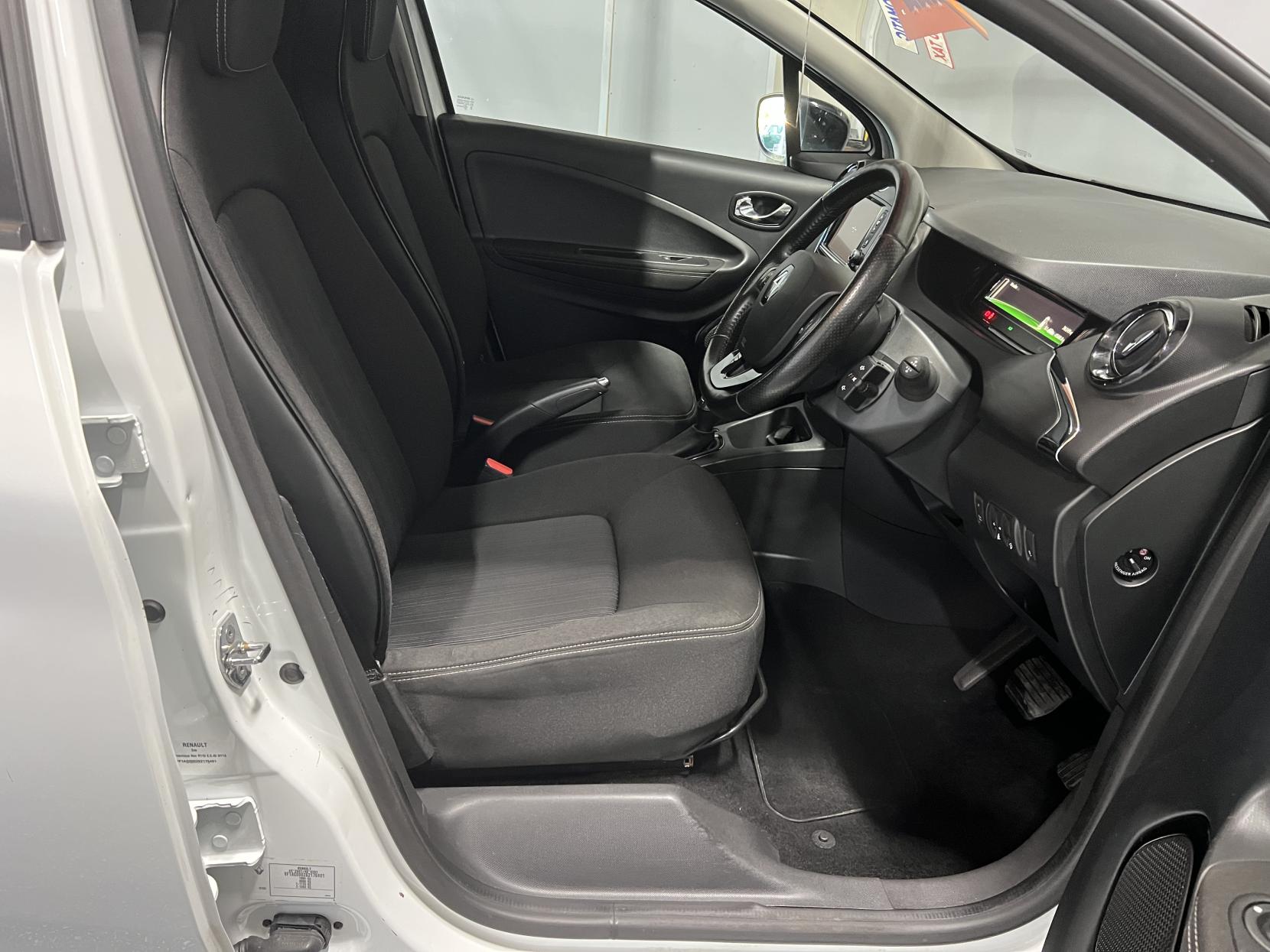 Renault Zoe R110 41kWh Dynamique Nav Hatchback 5dr Electric Auto (i) (107 bhp)