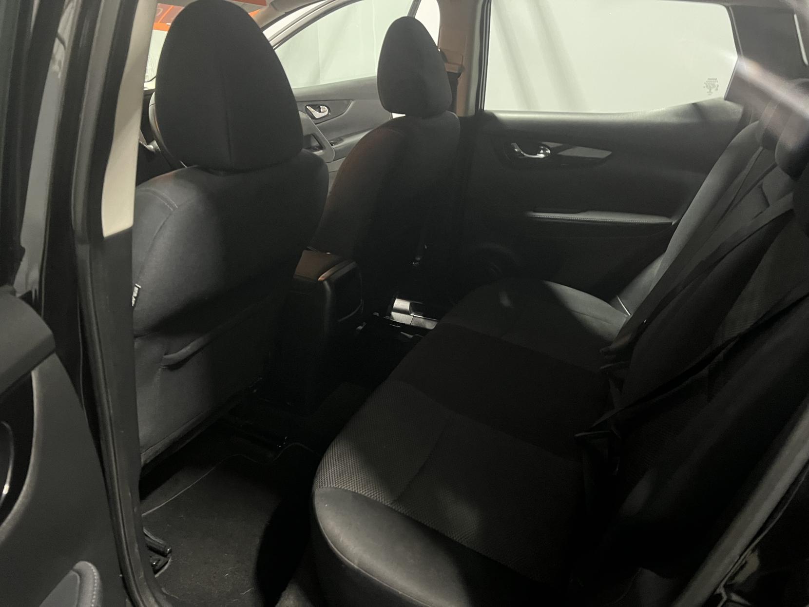 Nissan Qashqai 1.2 DIG-T Acenta SUV 5dr Petrol XTRON 2WD Euro 6 (s/s) (115 ps)