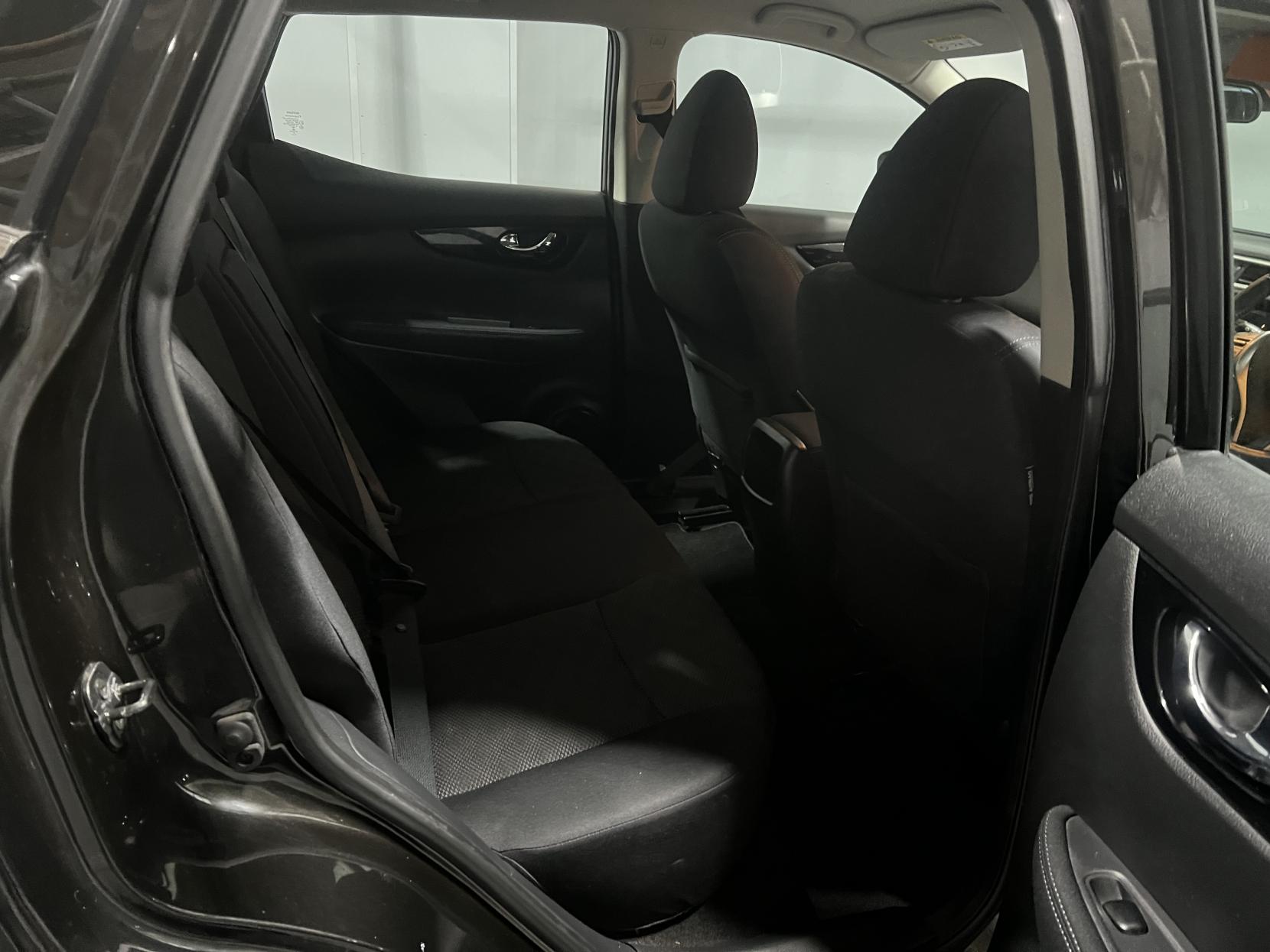 Nissan Qashqai 1.2 DIG-T Acenta SUV 5dr Petrol XTRON 2WD Euro 6 (s/s) (115 ps)