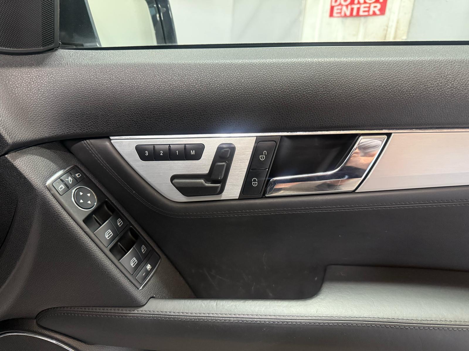 Mercedes-Benz C Class 6.3 C63 V8 AMG Estate 5dr Petrol G-Tronic Euro 4 (457 ps)