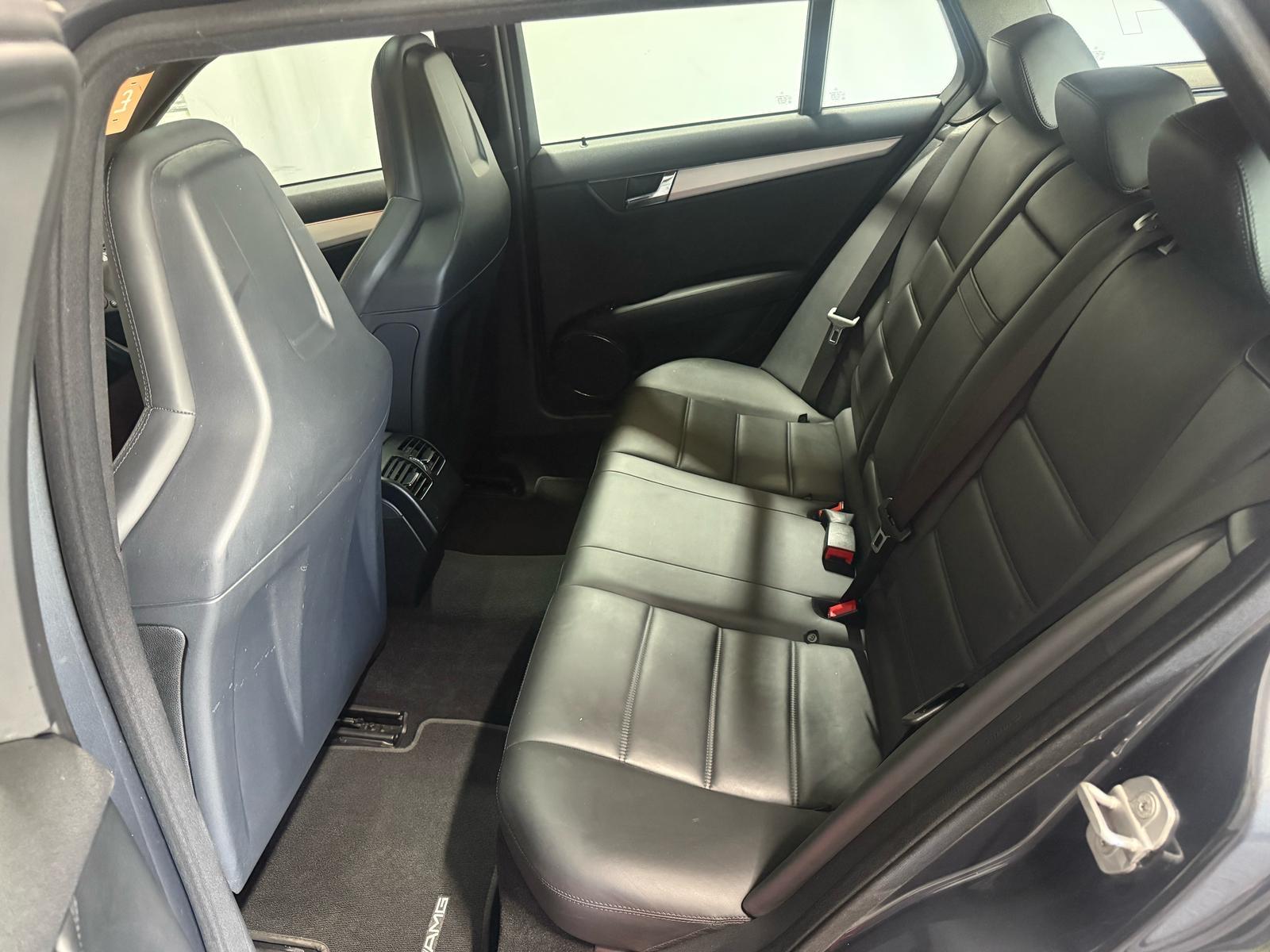 Mercedes-Benz C Class 6.3 C63 V8 AMG Estate 5dr Petrol G-Tronic Euro 4 (457 ps)