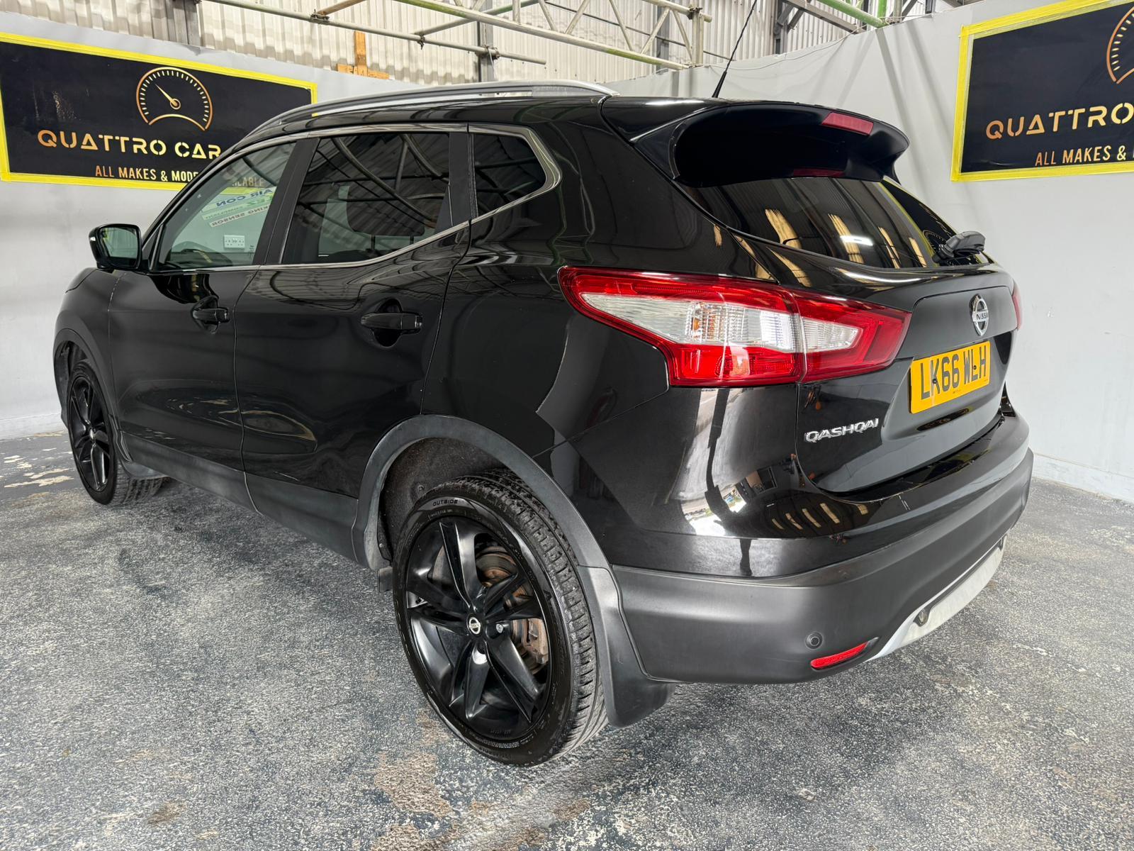 Nissan Qashqai 1.5 dCi Black Edition SUV 5dr Diesel Manual 2WD Euro 6 (s/s) (110 ps)