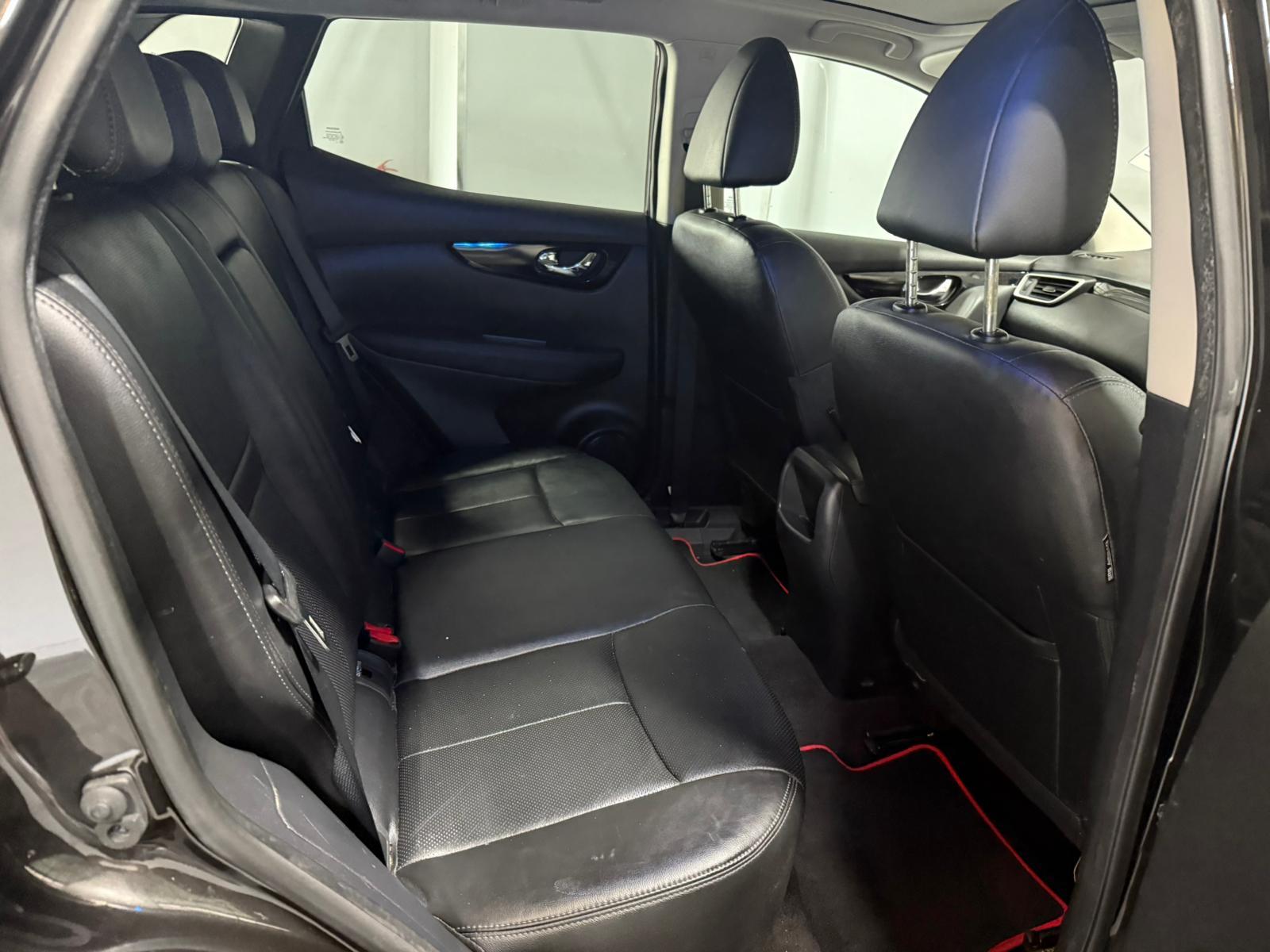 Nissan Qashqai 1.5 dCi Black Edition SUV 5dr Diesel Manual 2WD Euro 6 (s/s) (110 ps)