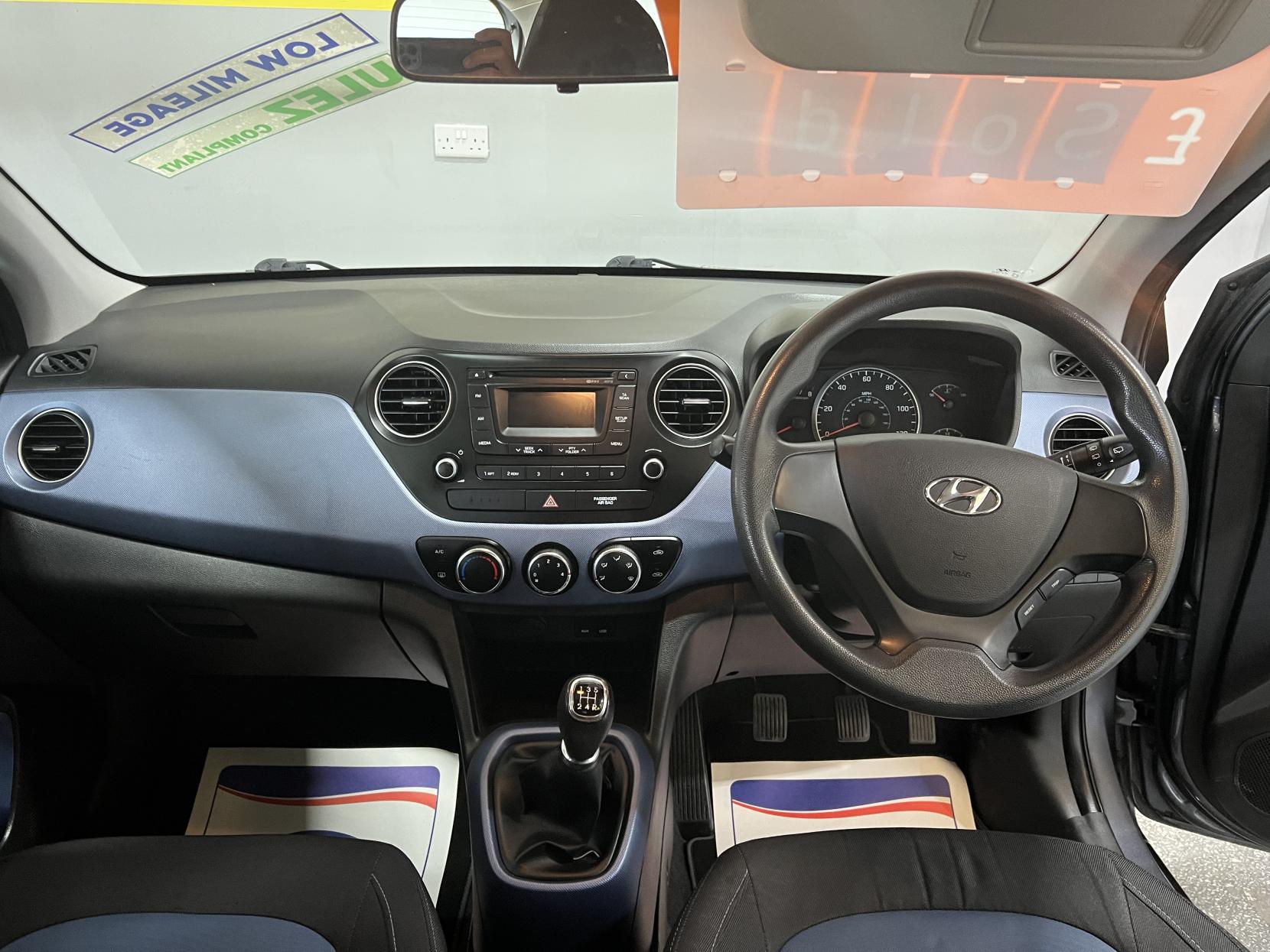 Hyundai i10 1.0 SE Hatchback 5dr Petrol Manual Euro 5 (66 ps)