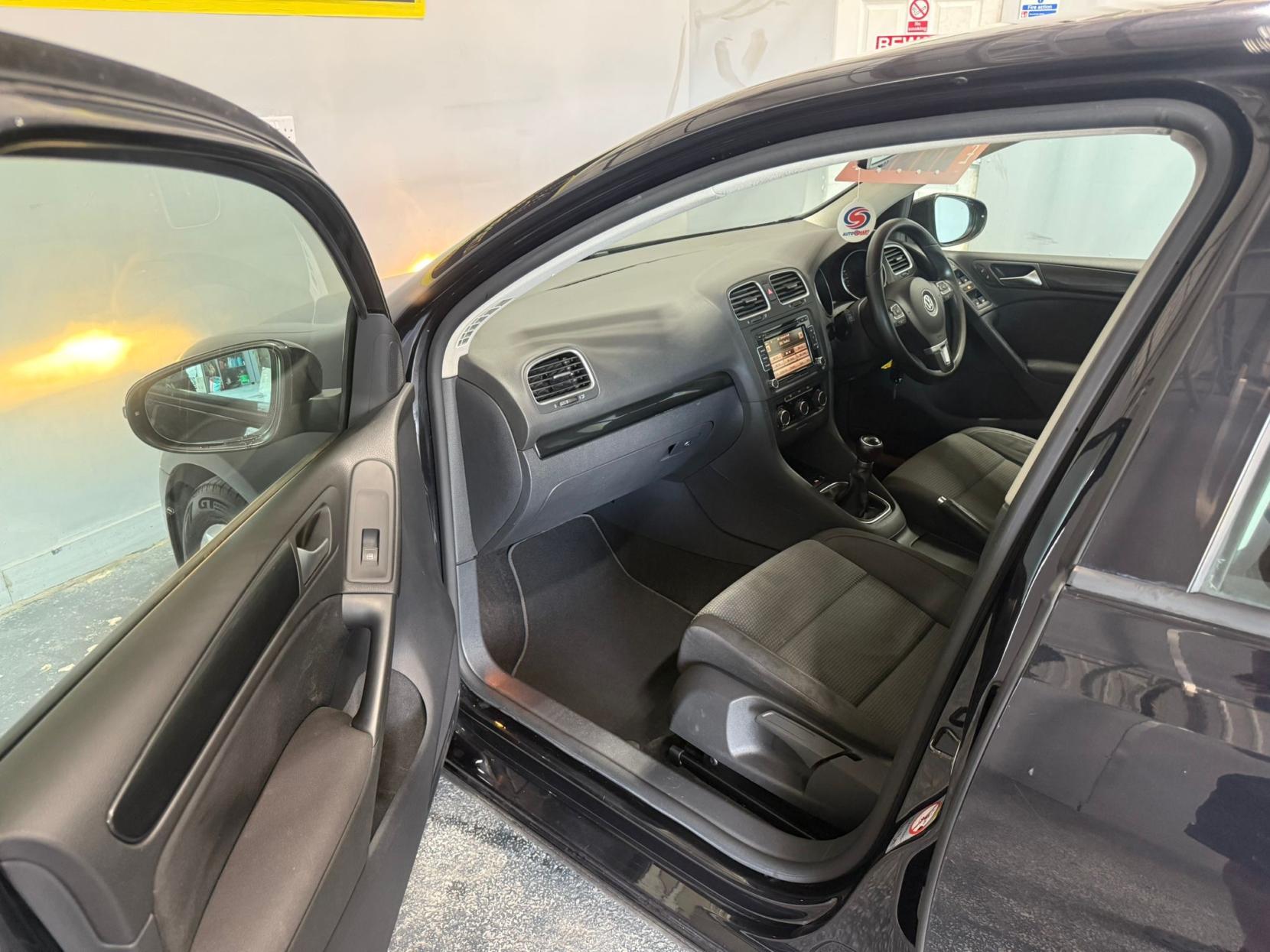 Volkswagen Golf 1.6 TDI BlueMotion Tech Match Hatchback 5dr Diesel Manual Euro 5 (s/s) (105 ps)