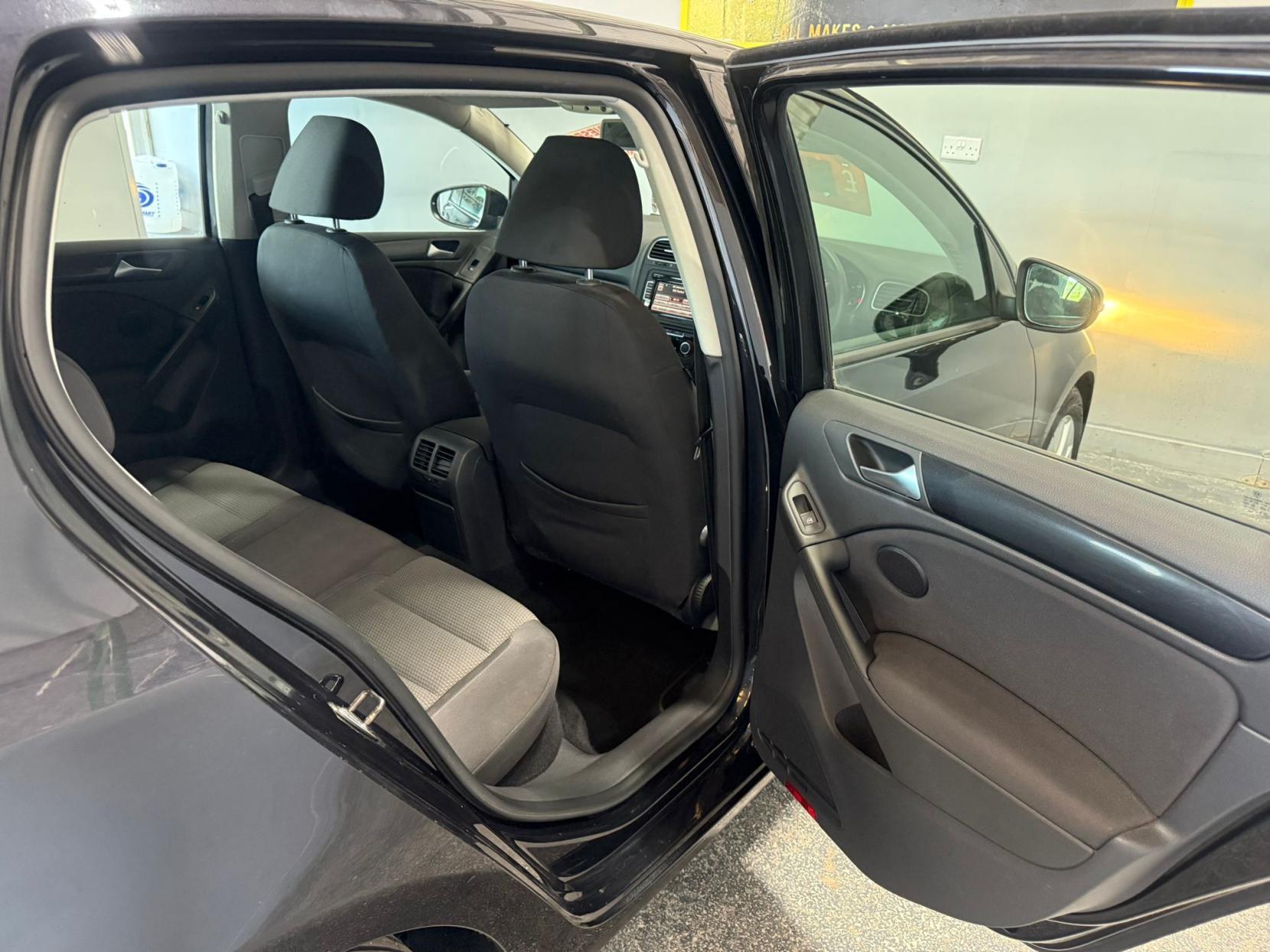 Volkswagen Golf 1.6 TDI BlueMotion Tech Match Hatchback 5dr Diesel Manual Euro 5 (s/s) (105 ps)