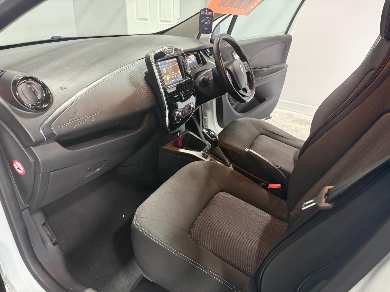 Renault Zoe R110 41kWh Dynamique Nav Hatchback 5dr Electric Auto (i) (107 bhp)