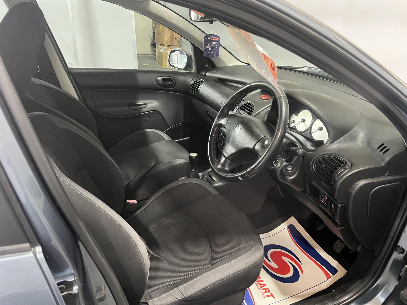Peugeot 206 SW 1.6 HDi Verve Estate 5dr Diesel Manual (126 g/km, 110 bhp)