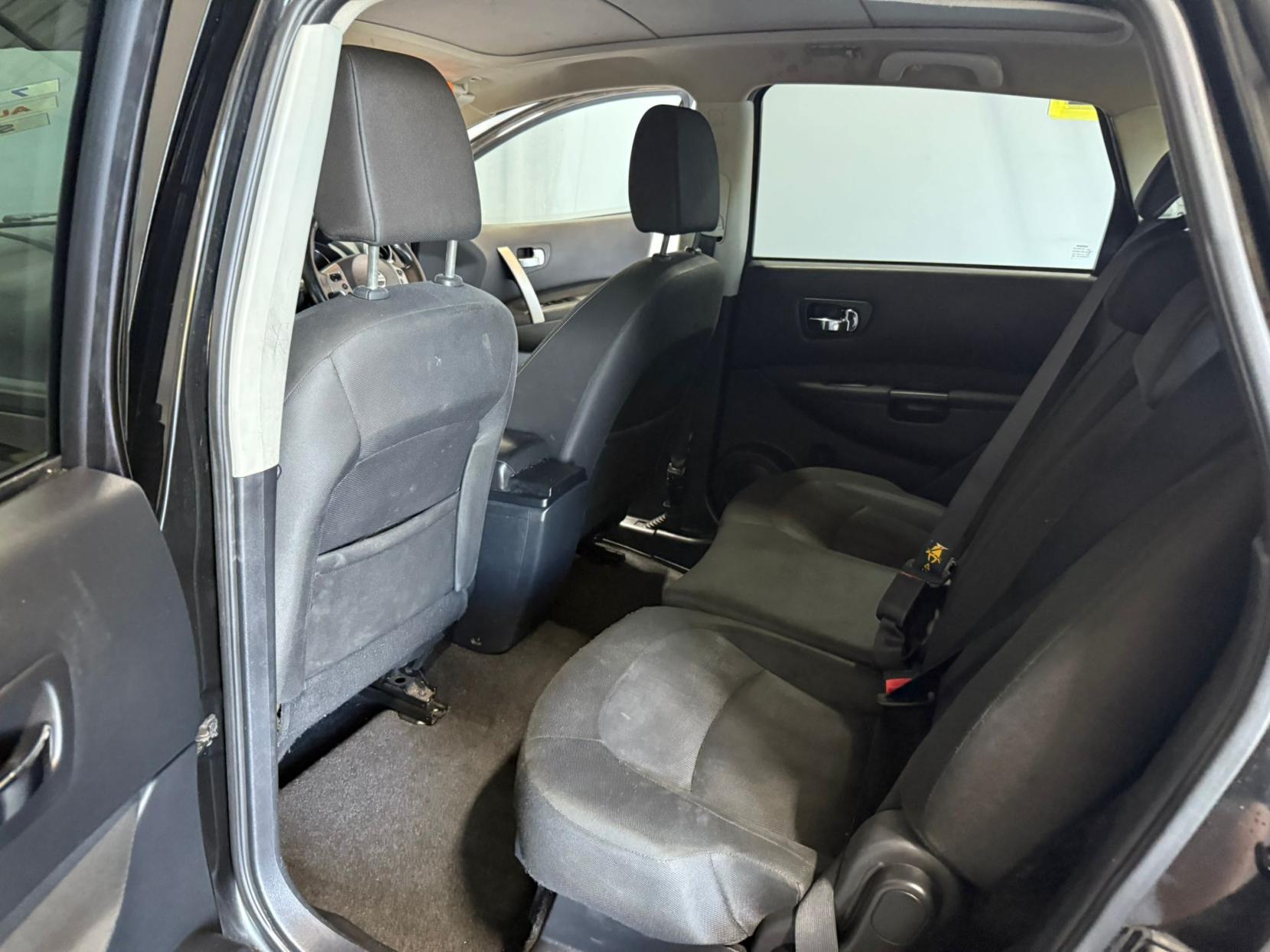 Nissan Qashqai+2 2.0 n-tec+ SUV 5dr Petrol CVT 4WD Euro 5 (140 ps)