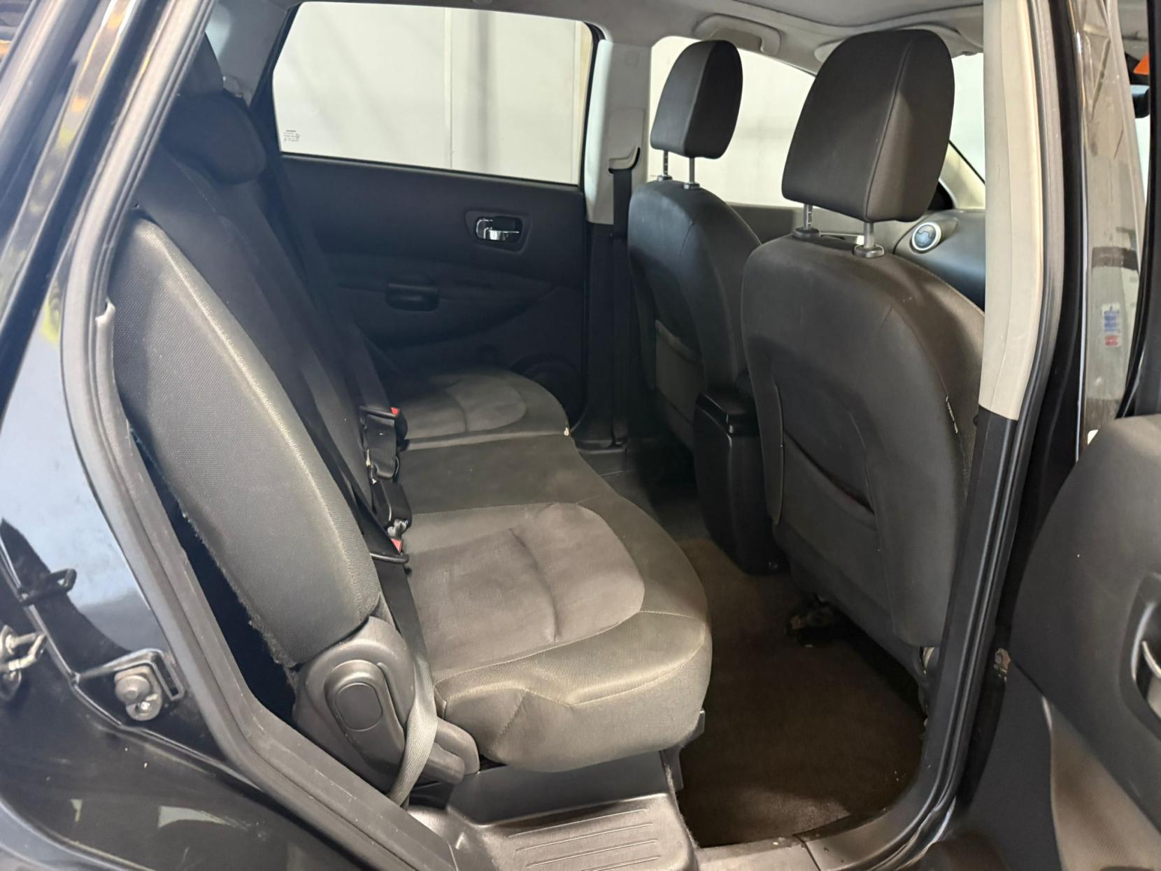 Nissan Qashqai+2 2.0 n-tec+ SUV 5dr Petrol CVT 4WD Euro 5 (140 ps)