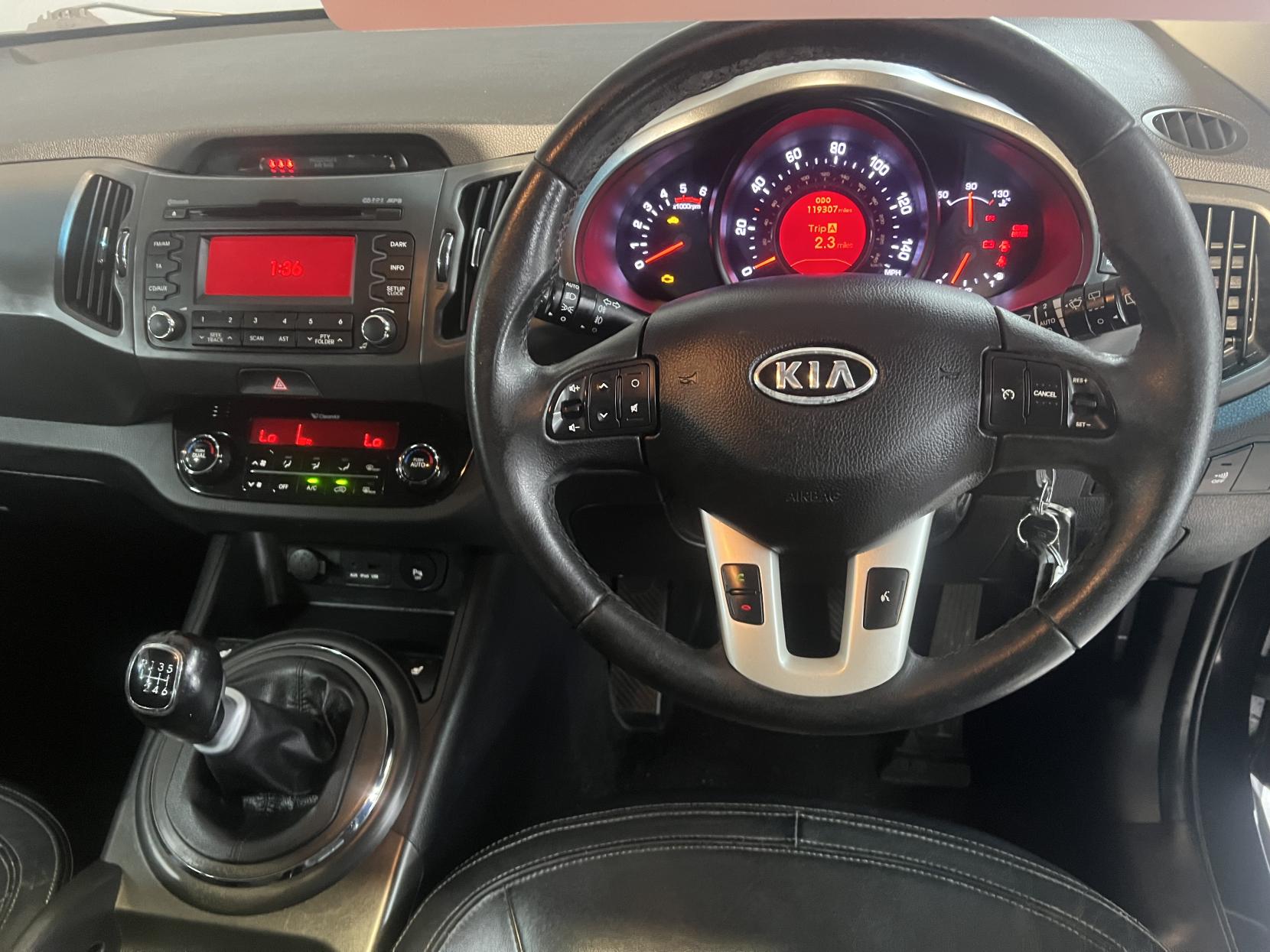 Kia Sportage 1.7 CRDi EcoDynamics 3 SUV 5dr Diesel Manual 2WD Euro 5 (s/s) (114 bhp)