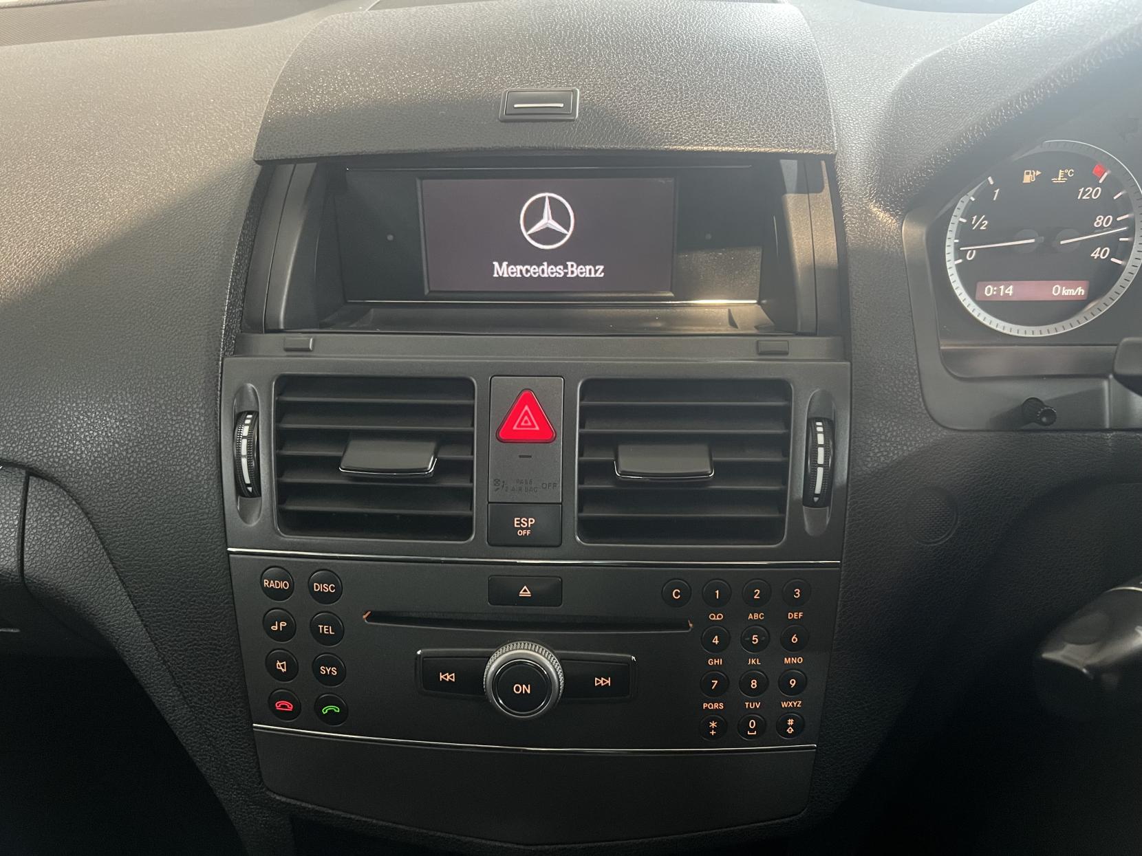 Mercedes-Benz C Class 1.6 C180K BlueEfficiency Sport Saloon 4dr Petrol Auto Euro 4 (156 ps)