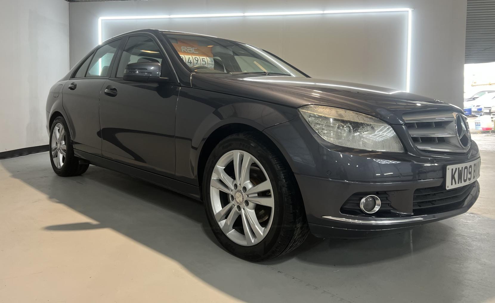 Mercedes-Benz C Class 1.6 C180K BlueEfficiency Sport Saloon 4dr Petrol Auto Euro 4 (156 ps)