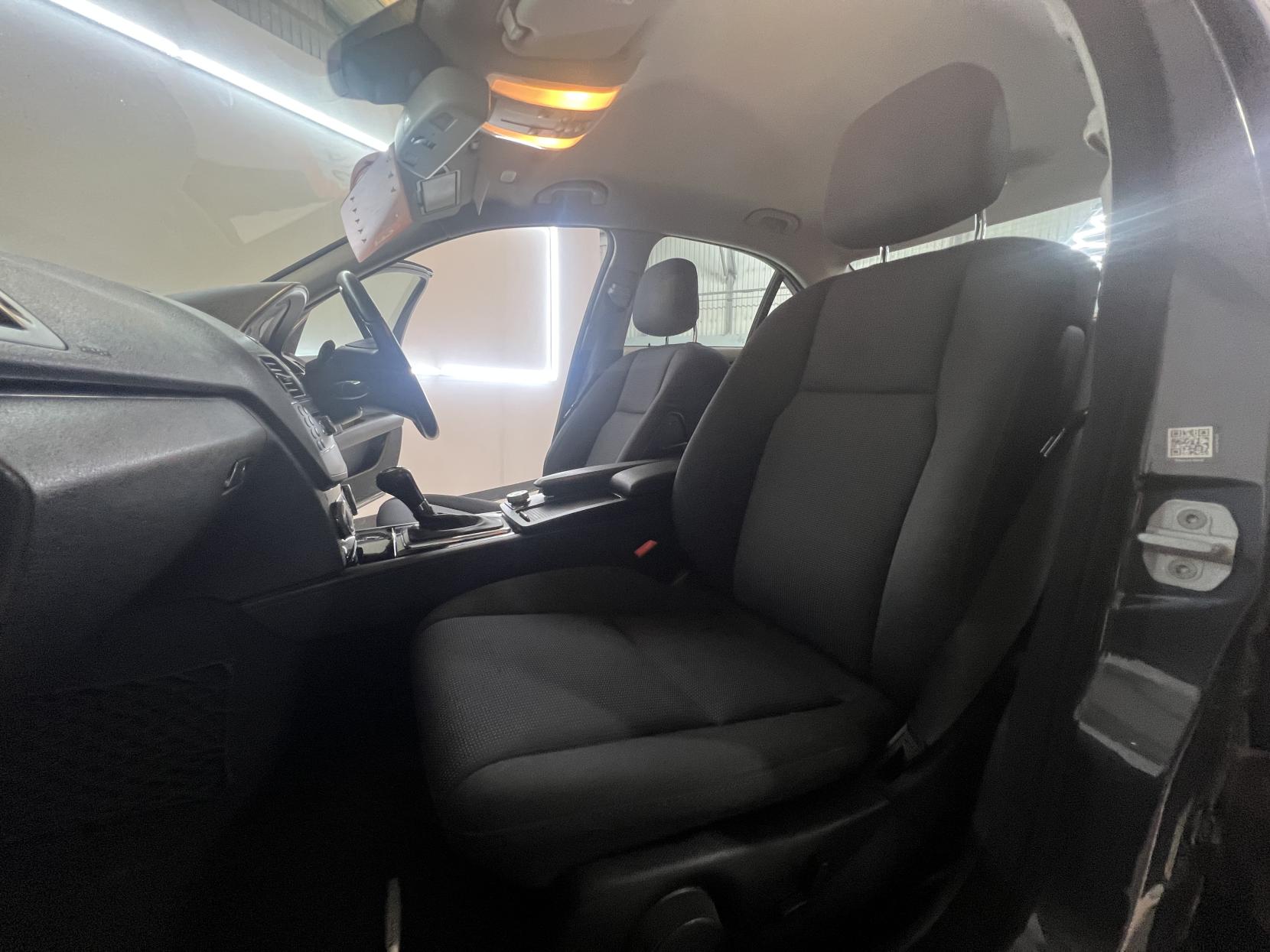 Mercedes-Benz C Class 1.6 C180K BlueEfficiency Sport Saloon 4dr Petrol Auto Euro 4 (156 ps)