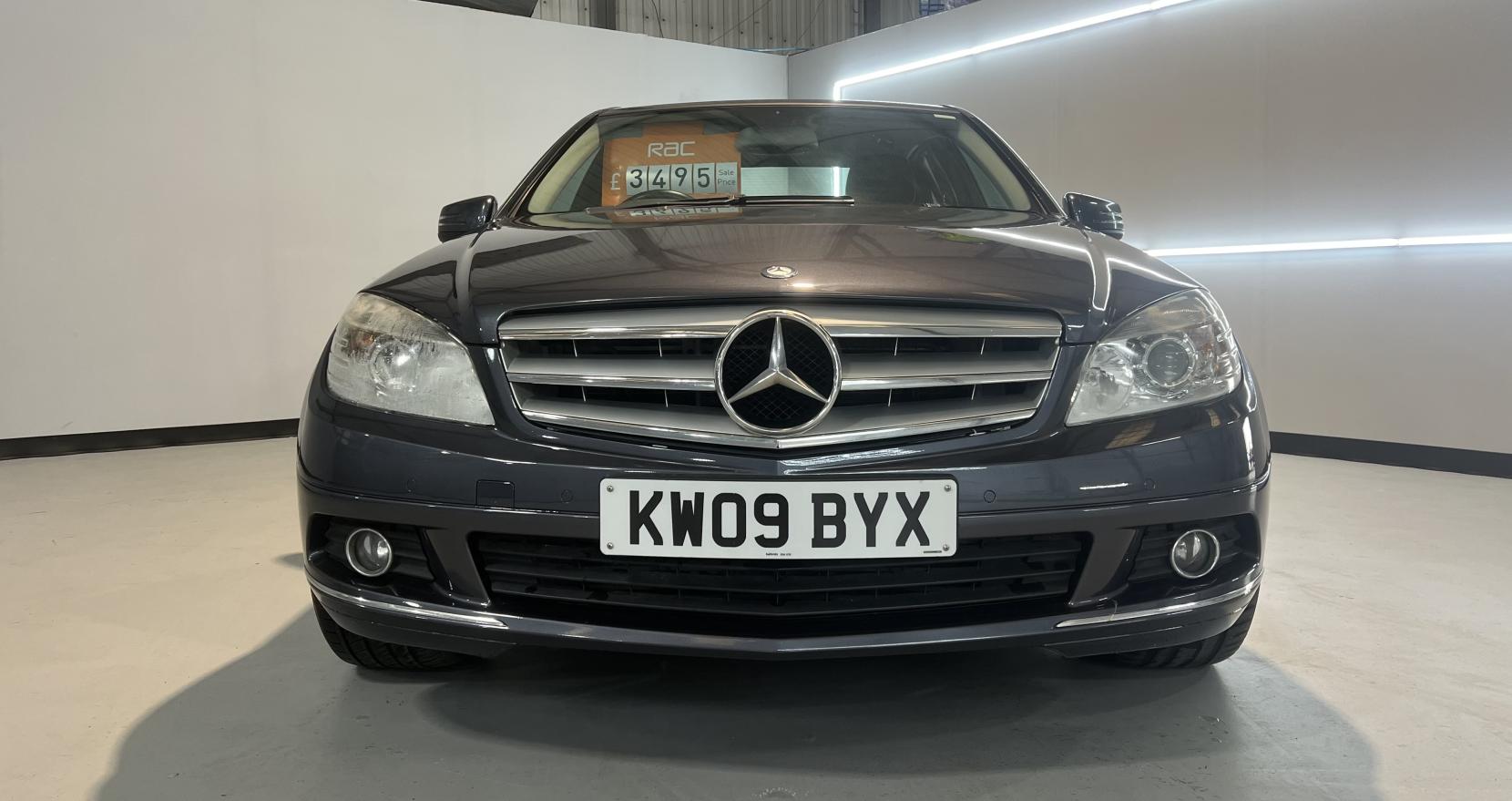 Mercedes-Benz C Class 1.6 C180K BlueEfficiency Sport Saloon 4dr Petrol Auto Euro 4 (156 ps)